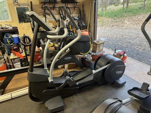 Technogym electric elliptical - technogym,