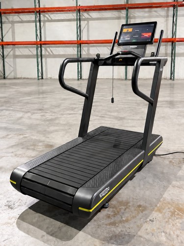 Technogym skillrun treadmill - technogym,